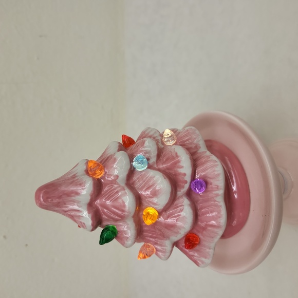 Pink Light-up tree - Picture 1 of 3